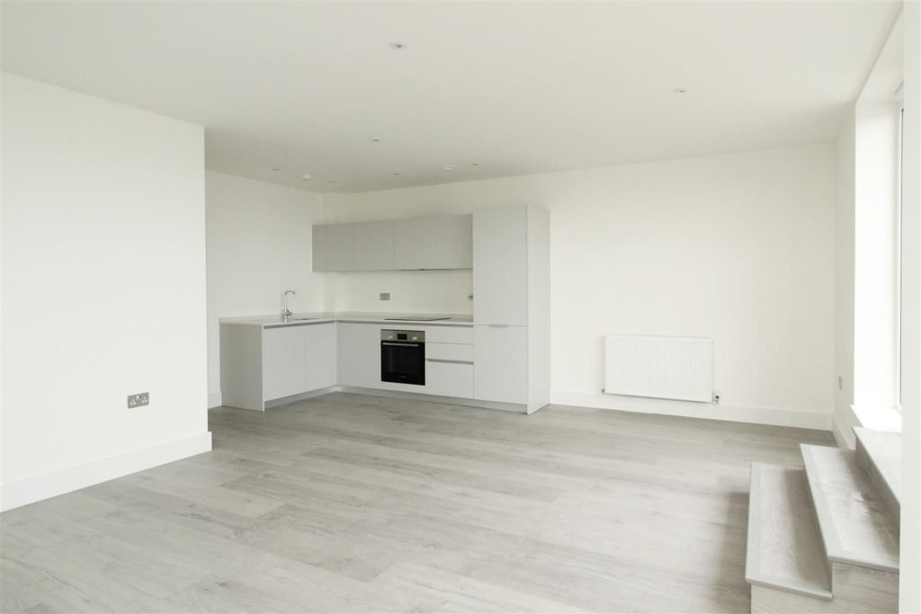Lennox Road – Superb Views