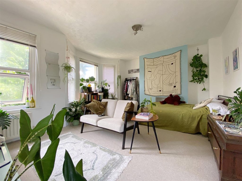 Westbourne Street – Quiet Location