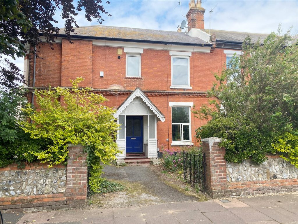 Winchester Road – Spacious