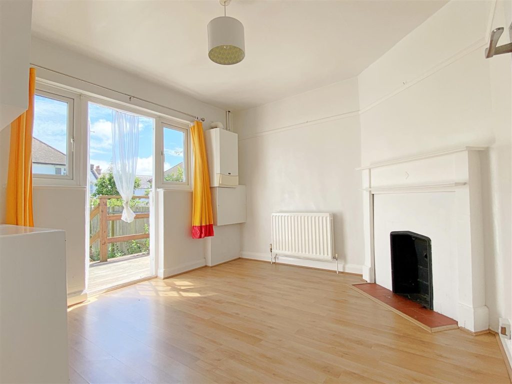 Wolseley Road – Large Garden