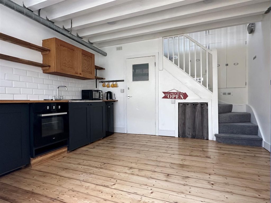 Marine Gardens – Maisonette